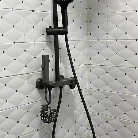 In Center Of Tirana! アパート