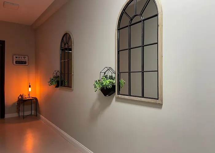 In Center Of Tirana! ティラナ